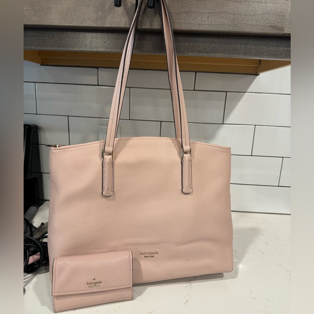 Kate Spade Tote and Wallet Duo